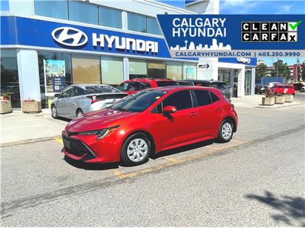 2019 Toyota Corolla Hatchback Base (Stk: N011203A) in Calgary - Image 1 of 25