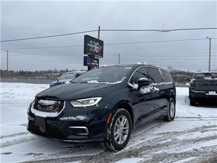 2022 Chrysler Pacifica Touring (Stk: 7999) in Sudbury - Image 1 of 16