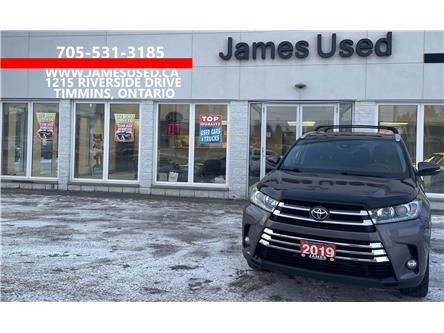2019 Toyota Highlander XLE (Stk: N22483A) in Timmins - Image 1 of 16