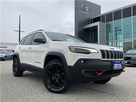 2019 Jeep Cherokee  (Stk: UM3077) in Chatham - Image 1 of 26