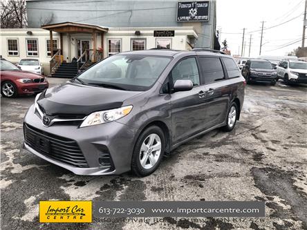 2018 Toyota Sienna LE 8-Passenger (Stk: 925991) in Ottawa - Image 1 of 23