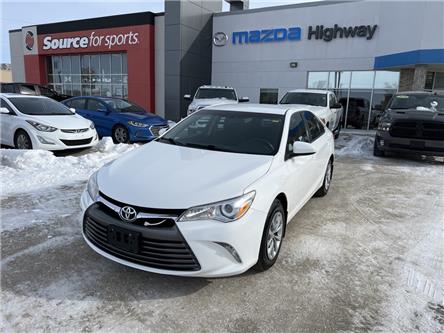 2017 Toyota Camry LE (Stk: A0500A) in Steinbach - Image 1 of 17