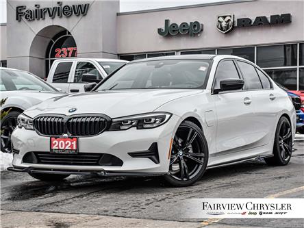 2021 BMW 330e Base (Stk: U19694) in Burlington - Image 1 of 35