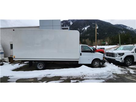 2019 GMC Savana Cutaway Work Van (Stk: 2U035) in Hope - Image 1 of 4