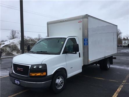 2018 GMC Savana Cutaway Work Van (Stk: R0022) in Cornwall - Image 1 of 24