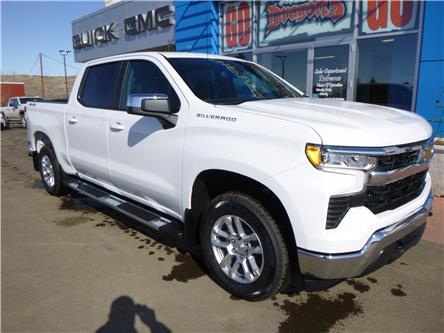 2023 Chevrolet Silverado 1500 LT (Stk: 82082) in Drumheller - Image 1 of 37