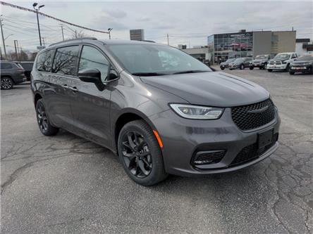 2023 Chrysler Pacifica Touring-L (Stk: 230174) in Windsor - Image 1 of 17