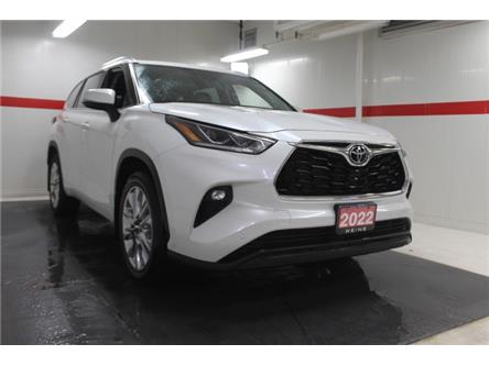2022 Toyota Highlander Limited (Stk: 10106922A) in Markham - Image 1 of 32