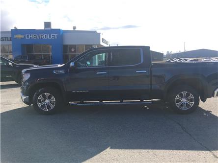 2023 GMC Sierra 1500 SLT (Stk: 14176452) in Pincher Creek - Image 1 of 17