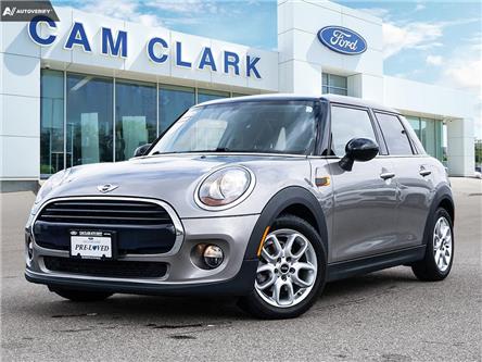2017 MINI 5 Door Cooper (Stk: T77254) in Richmond - Image 1 of 27