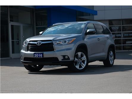 2016 Toyota Highlander Limited (Stk: P220A) in Chatham - Image 1 of 25