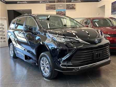 2023 Toyota Sienna XLE 8-Passenger (Stk: MU2305) in London - Image 1 of 19