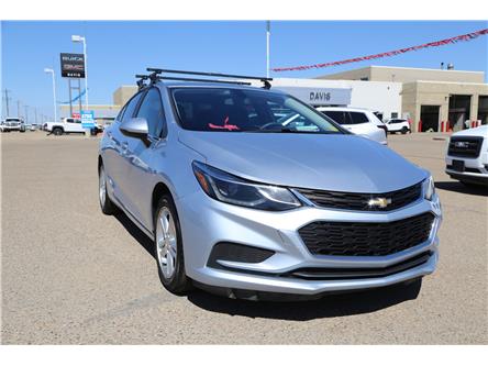 2017 Chevrolet Cruze LT Auto (Stk: 204834) in Medicine Hat - Image 1 of 13