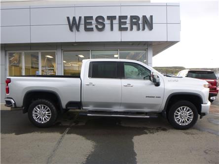 2020 Chevrolet Silverado 3500HD High Country (Stk: 82145-1) in Drumheller - Image 1 of 43