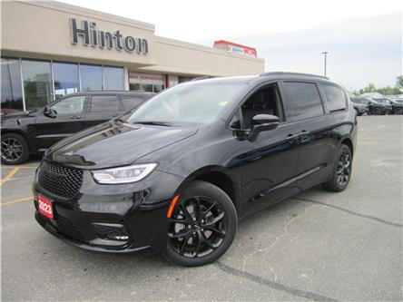 2023 Chrysler Pacifica Touring-L (Stk: 23104) in Perth - Image 1 of 18
