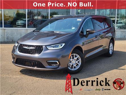 2023 Chrysler Pacifica Touring (Stk: PPF1352) in Edmonton - Image 1 of 25