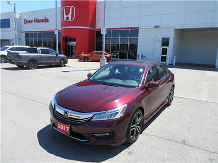 2017 Honda Accord Touring (Stk: 31043A) in Ottawa - Image 1 of 23