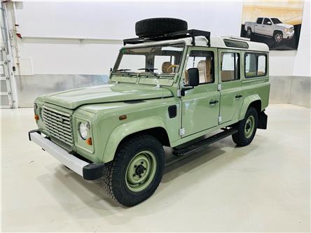 2003 Land Rover Defender 110 Safari Heritage (Stk: C2445) in Saint-Eustache - Image 1 of 32