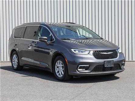 2021 Chrysler Pacifica Touring-L (Stk: G23-154) in Granby - Image 1 of 36