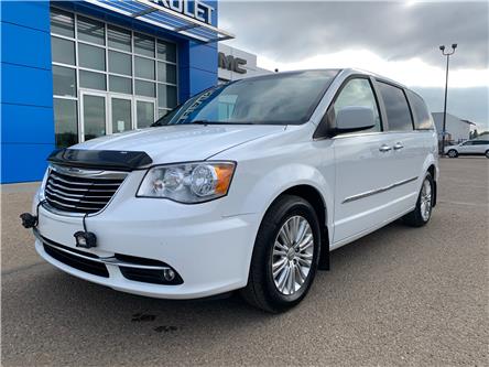 2015 Chrysler Town & Country Touring-L (Stk: 9658B) in Vermilion - Image 1 of 41