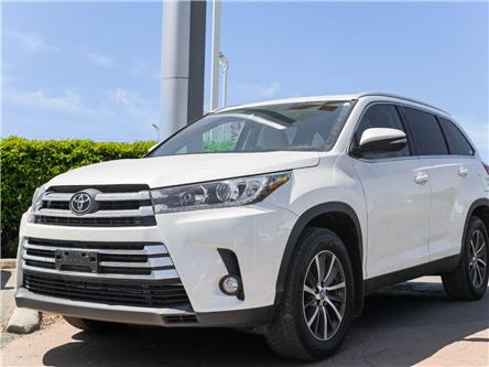 2019 Toyota Highlander XLE (Stk: 23PH3101A) in Surrey - Image 1 of 30