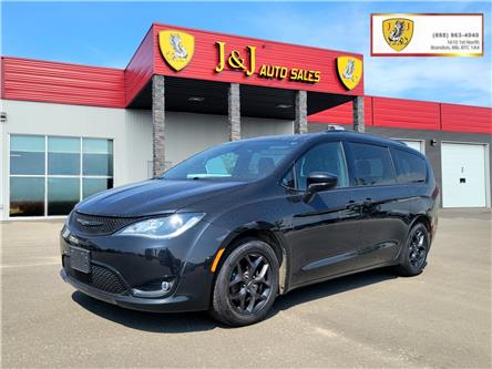 2018 Chrysler Pacifica Touring-L (Stk: J23028) in Brandon - Image 1 of 25