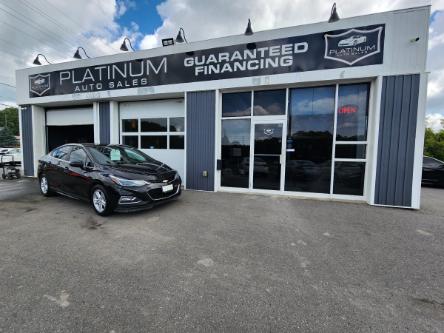 2018 Chevrolet Cruze LT Manual (Stk: 106622) in Kingston - Image 1 of 10