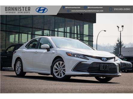 2021 Toyota Camry Hybrid LE (Stk: 2308-4112) in Kamloops - Image 1 of 19