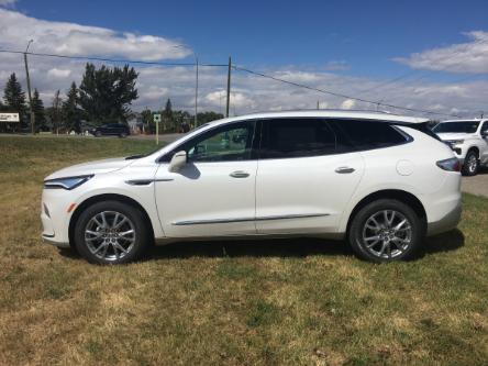 2024 Buick Enclave Premium (Stk: 15068115) in Pincher Creek - Image 1 of 19