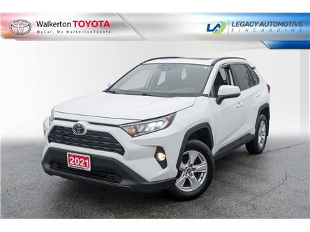 2021 Toyota RAV4 XLE (Stk: PM029) in Walkerton - Image 1 of 17