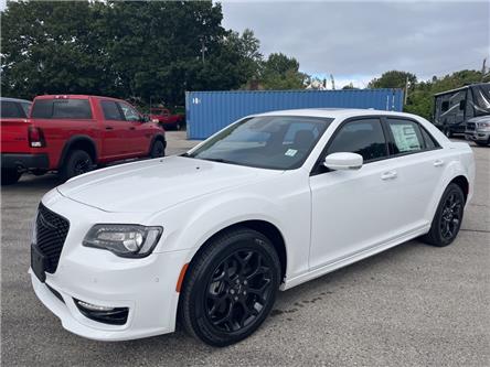 2023 Chrysler 300 Touring-L (Stk: 23-048) in Sarnia - Image 1 of 18