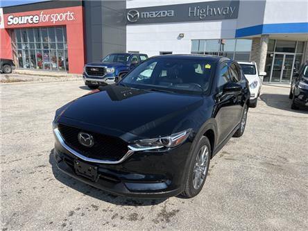 2019 Mazda CX-5 Signature (Stk: M23121A) in Steinbach - Image 1 of 18