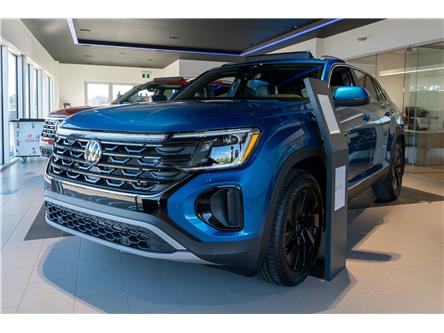 2024 Volkswagen Atlas Cross Sport 2.0 TSI Highline (Stk: 41004) in Okotoks - Image 1 of 27