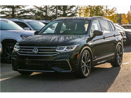 2022 Volkswagen Tiguan Highline R-Line (Stk: 30610A) in Calgary - Image 1 of 33