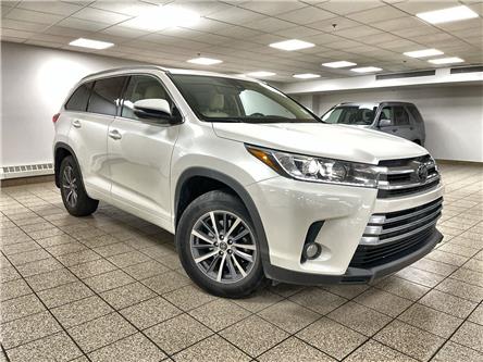 2018 Toyota Highlander XLE (Stk: 230671C) in Calgary - Image 1 of 22