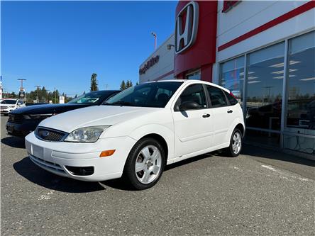 2005 Ford Focus ZX5 (Stk: 23CR4667A) in Campbell River - Image 1 of 16