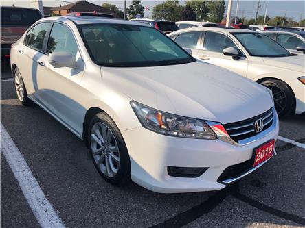 2015 Honda Accord Touring (Stk: P2811) in Belleville - Image 1 of 12