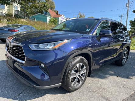 2021 Toyota Highlander XLE (Stk: -) in Dartmouth - Image 1 of 27