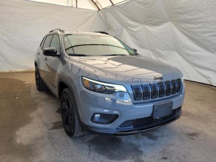 2023 Jeep Cherokee Altitude (Stk: U3441) in Thunder Bay - Image 1 of 24