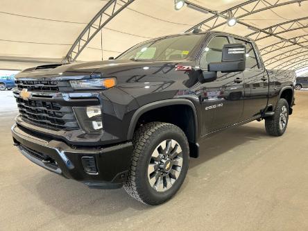 2024 Chevrolet Silverado 2500HD Custom (Stk: 205797) in AIRDRIE - Image 1 of 30