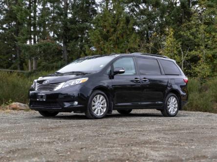 2017 Toyota Sienna Limited 7-Passenger (Stk: PB007663B) in Courtenay - Image 1 of 19