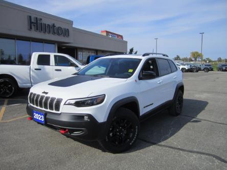 2023 Jeep Cherokee Trailhawk (Stk: 23207) in Perth - Image 1 of 19