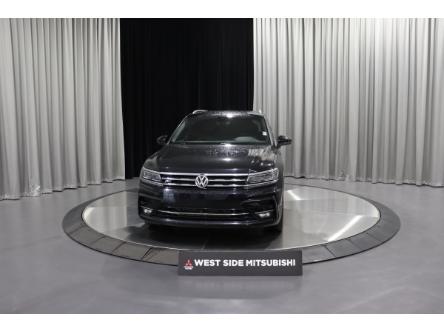 2020 Volkswagen Tiguan Highline (Stk: T24032A) in Edmonton - Image 1 of 31