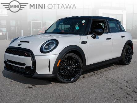 2024 MINI 5 Door Cooper S (Stk: 4523) in Ottawa - Image 1 of 28