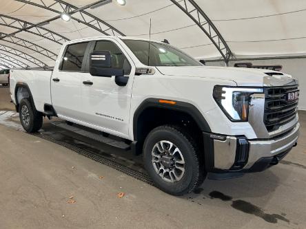 2024 GMC Sierra 3500HD Pro (Stk: 207635) in AIRDRIE - Image 1 of 25