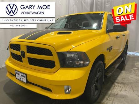 2019 RAM 1500 Classic Express Stinger Yellow Sport Package (Stk: VP8258) in Red Deer County - Image 1 of 23