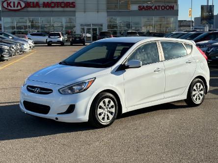 2017 Hyundai Accent SE (Stk: 43406A) in Saskatoon - Image 1 of 29