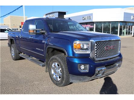 2015 GMC Sierra 2500HD Denali (Stk: 183464) in Medicine Hat - Image 1 of 23