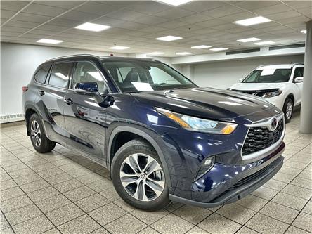 2021 Toyota Highlander XLE (Stk: 232241A) in Calgary - Image 1 of 22