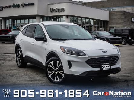 2022 Ford Escape SE AWD| HEATED SEATS & WHEEL| BACK UP CAMERA| (Stk: DRD4674 ) in Burlington - Image 1 of 37
